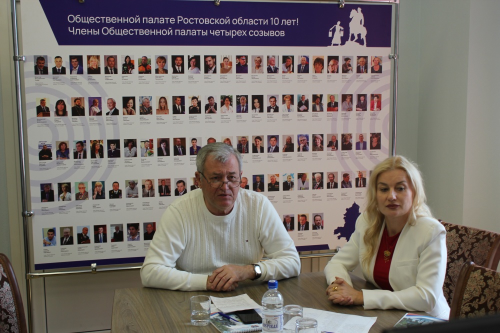 Владимир Некрасов принял участие в работе круглого стола «Год единства народов России в ДНР, лучшие практики и межрегиональный опыт»