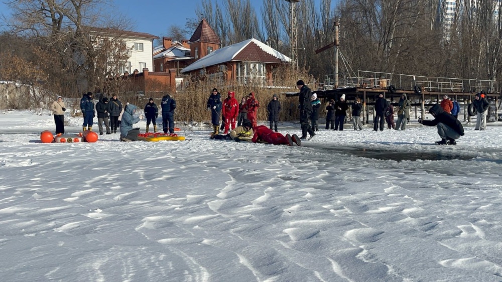 Роман Карасев: безопасность на льду — не только словом, но и делом