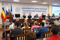 Вячеслав Кущев принял участие в межрегиональном форуме «Донской мост единства»