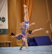 yCM3xHlyeN0