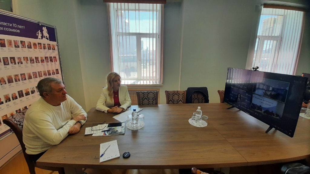 Круглый стол 1.jpg Круглый стол 1.jpg