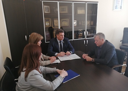 Вопросы взаимодействия Общественной палаты и комитета Законодательного Собрания по местному самоуправлению обсудили на рабочей встрече Заместитель председателя Общественной п